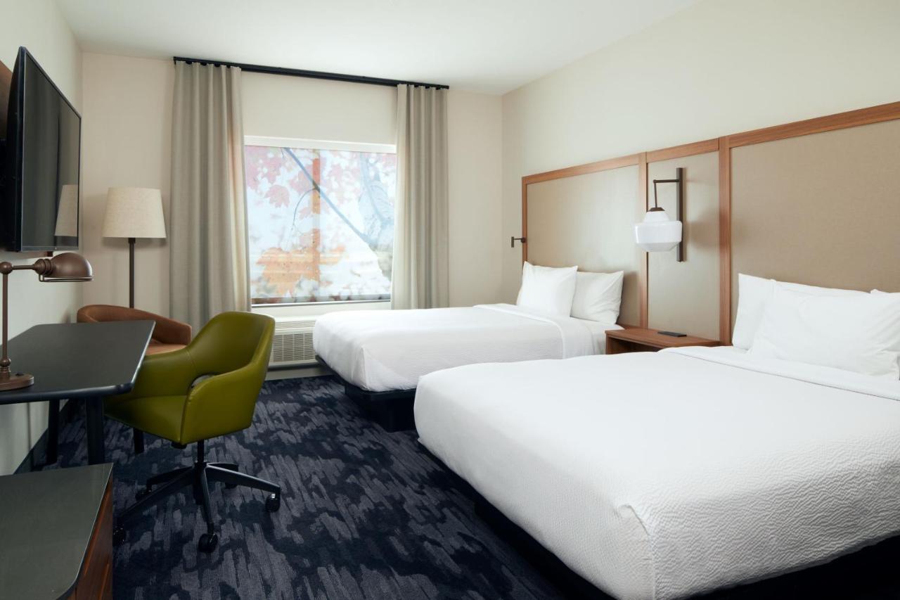 Fairfield By Marriott Inn & Suites Palmdale West Exterior photo